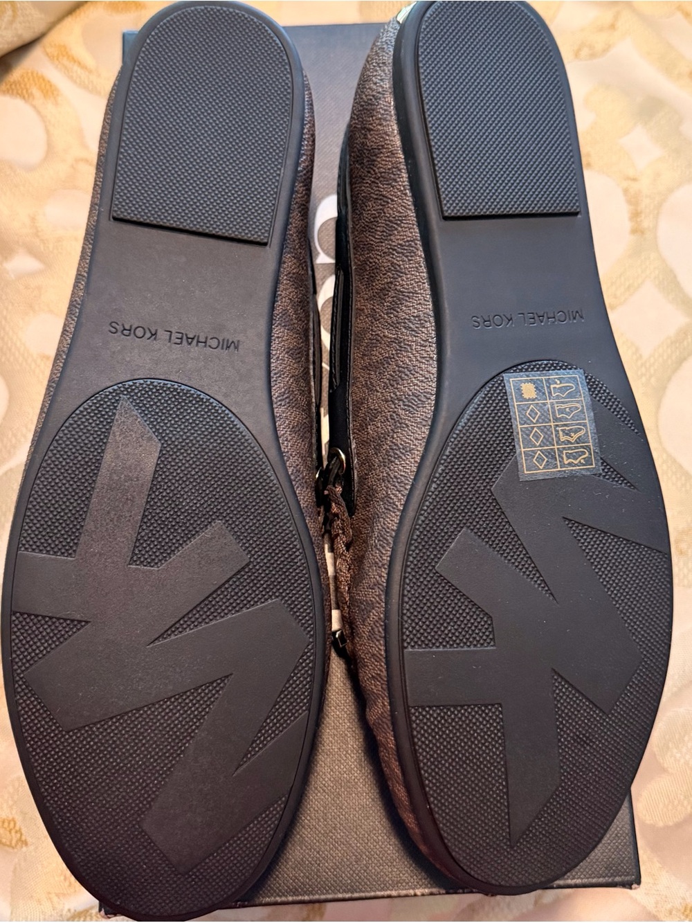MICHAEL Michael Kors Brown Logo Bow Moccasin Loafers - Picture 4 of 4